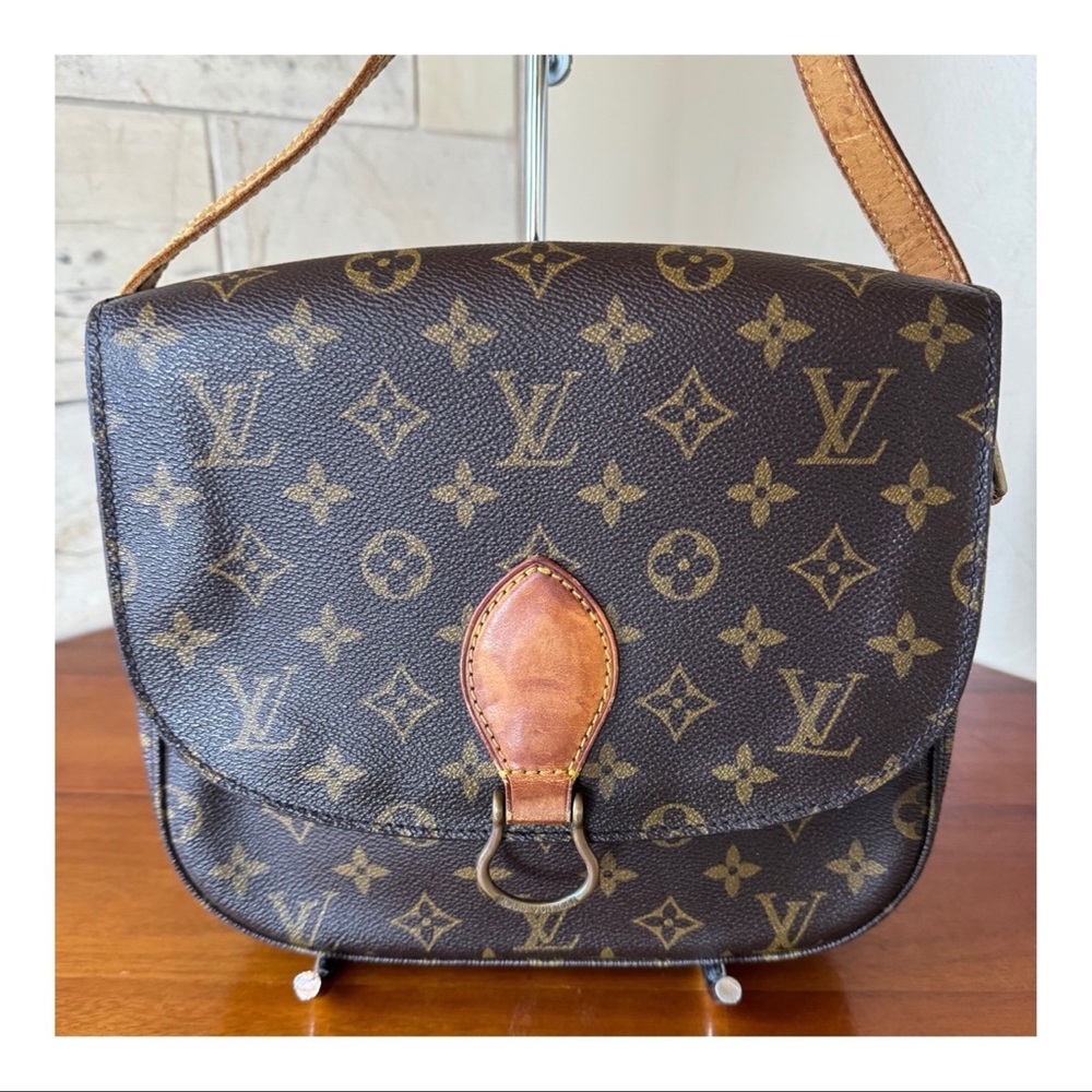 Authentic Louis Vuitton St Cloud MM Shoulder Bag - Picture 9 of 12